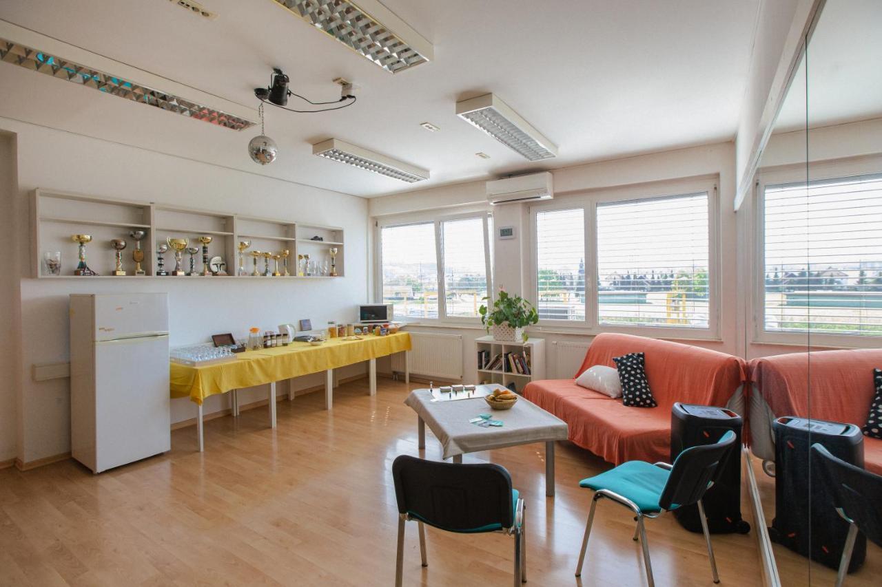 Tej Hostel ليوبليانا المظهر الخارجي الصورة