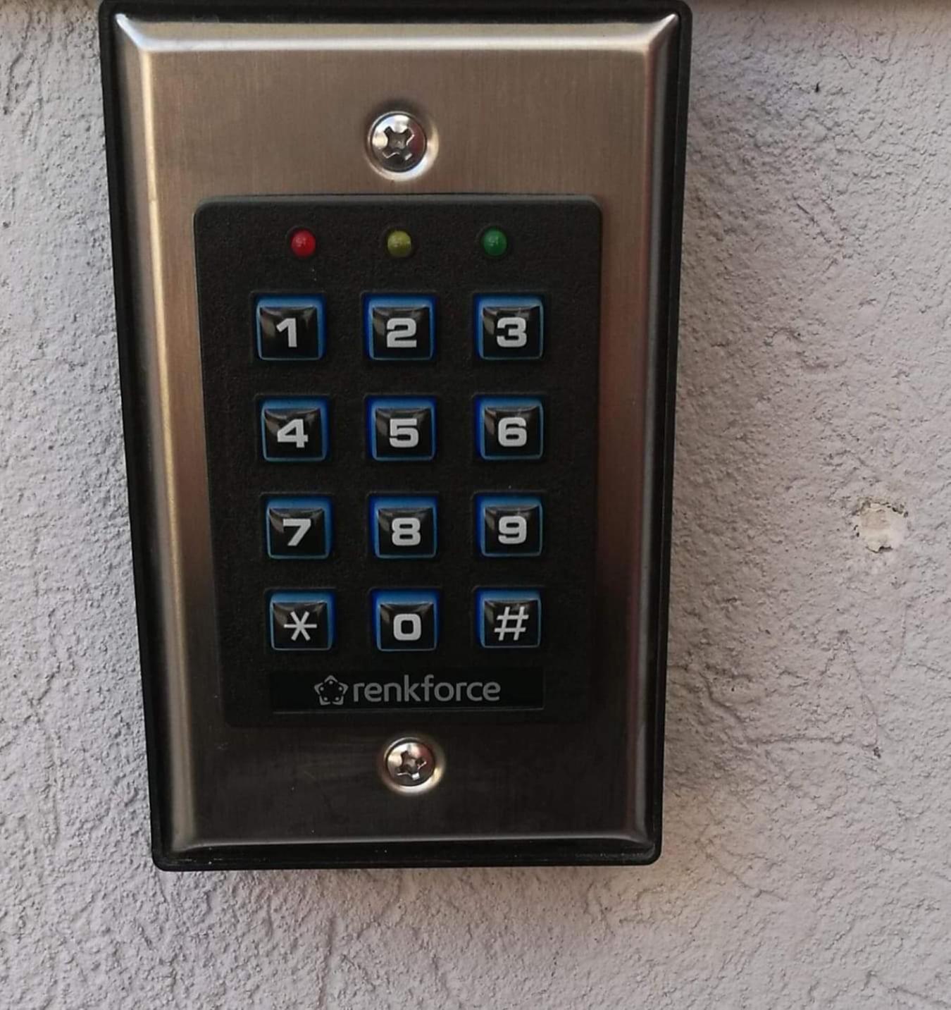 Tej Hostel ليوبليانا المظهر الخارجي الصورة